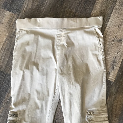 Women’s Maternity Capris Size M By Bundle Joy - Picture 2 of 6