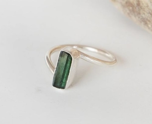 Natural Green Raw Tourmaline Gemstone Handmade 925 Sterling Silver Ring, Gift - Picture 8 of 10