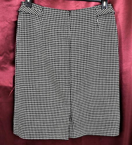 JM COLLECTION Lined Knee Career Pencil Skirt Black White Plaid 8P - Picture 2 of 5