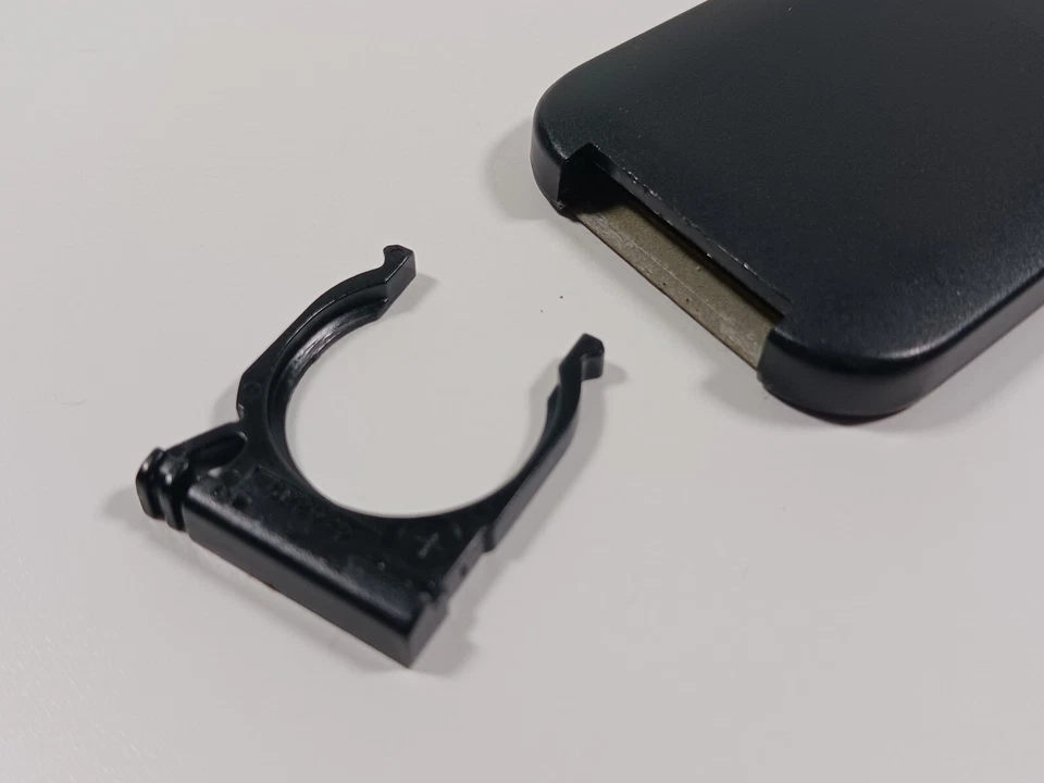 Hitachi VM-RM70A Camcorder Remote for VM5200A VME310A VME410A VM2600A - Tested - Image 3 of 4