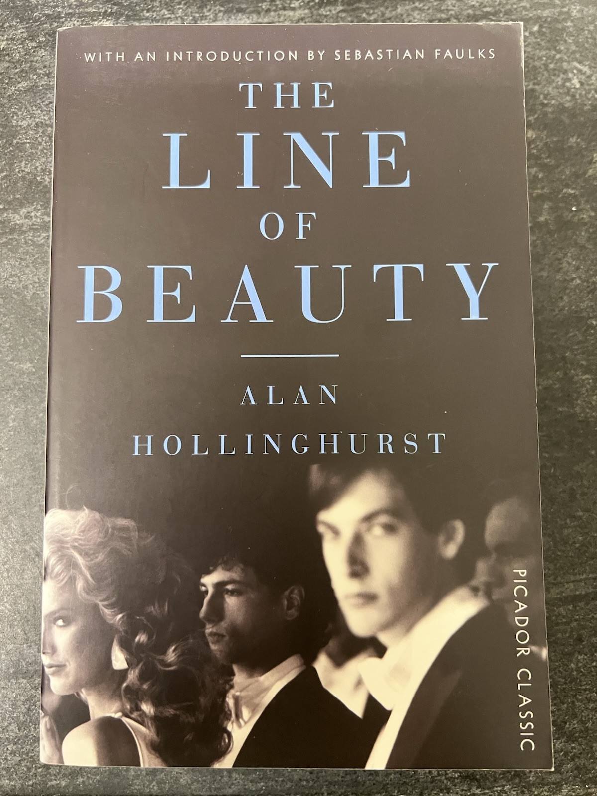 The Line of Beauty: Winner of the Man Booker Prize - Hollinghurst, Alan