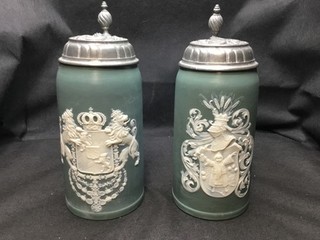 Lot of (2) VINTAGE Villeroy & Boch Green Relief Crest Design Pewter Lid Steins