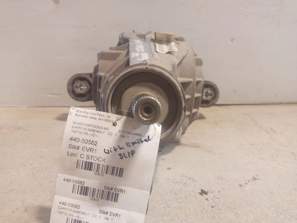 Rear Carrier Assy 126,729 Miles from 2013 Volkswagen Touareg 3.6L 11584110 - Imagem 2 de 4