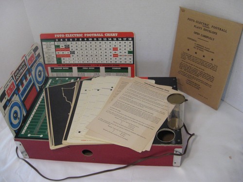 1950s era Foto Electric Football board game by Cadaco Ellis - almost COMPLETE - Picture 3 of 18