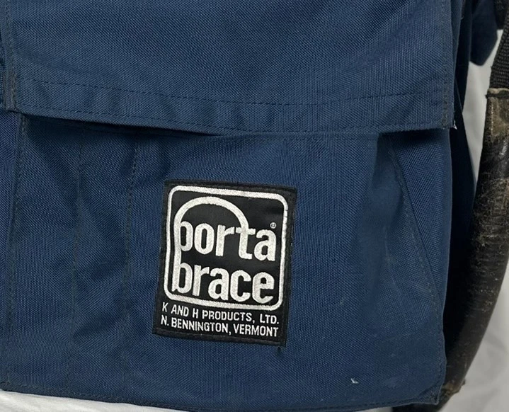 Porta-Brace DVC-2600U Bolsa para Cámara Metal Visor Escudo - 28” - Hecho en EE. UU. Foto 2 de 4