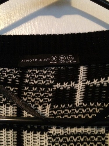 NWOT! Fun Black White Geometric Plaid 