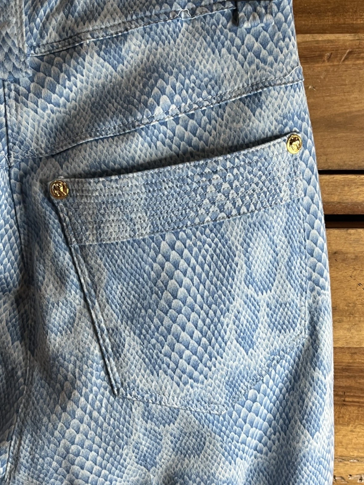 Pantalone donna Versus by GIANNI VERSACE Ittierre taglia 28 42 pelle di serpente bottoni oro