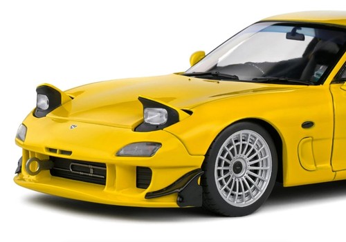 1:18 Mazda RX7 Type RS (FD3RS) Streetfighter -- Yellow -- Solido - Picture 10 of 11