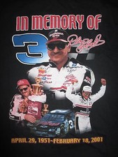 In Memory Of DALE EARNHARDT No. 3 APRIL 29 1951 - FEBRUARY 18 2001 (2XL) T-Shirt