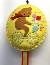 Giddy Giddy Handmade Felt Hair Clip Holder Bear on Bicycle and 10 Hair Clips