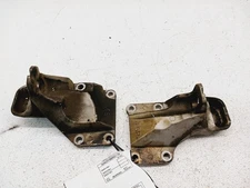 06-08 INFINITI M35 Engine Side Mount Bracket Pair RWD OEM 11232-EG001