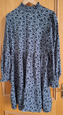 BLUE VANILLA  SIZE 14 LONG SLEEVED GREY AND BLACK FLORAL DRESS