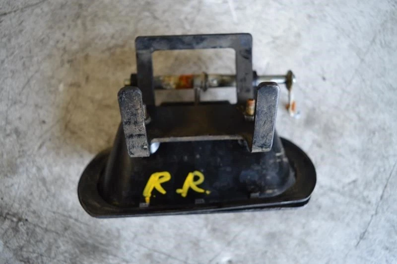 1969 1970 1971 1972 1973 1974 1975 1976 1977 Jaguar XJ6 MANIJA PUERTA TRASERA DERECHA Foto 3 de 3