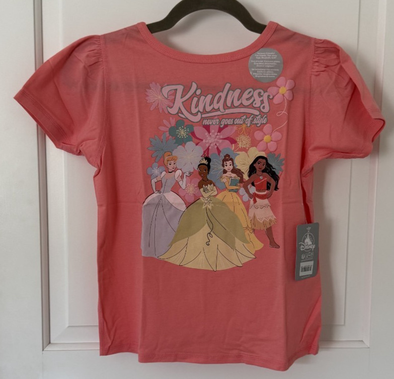 NWT Disney Store Girls Sensory Friendly Princess Tee Cindy, Belle, Tiana SZ MED