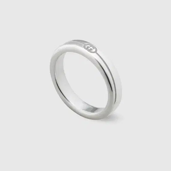 Gucci Diagonal Interlocking G Ring, Size 14, Pre-… - image 2