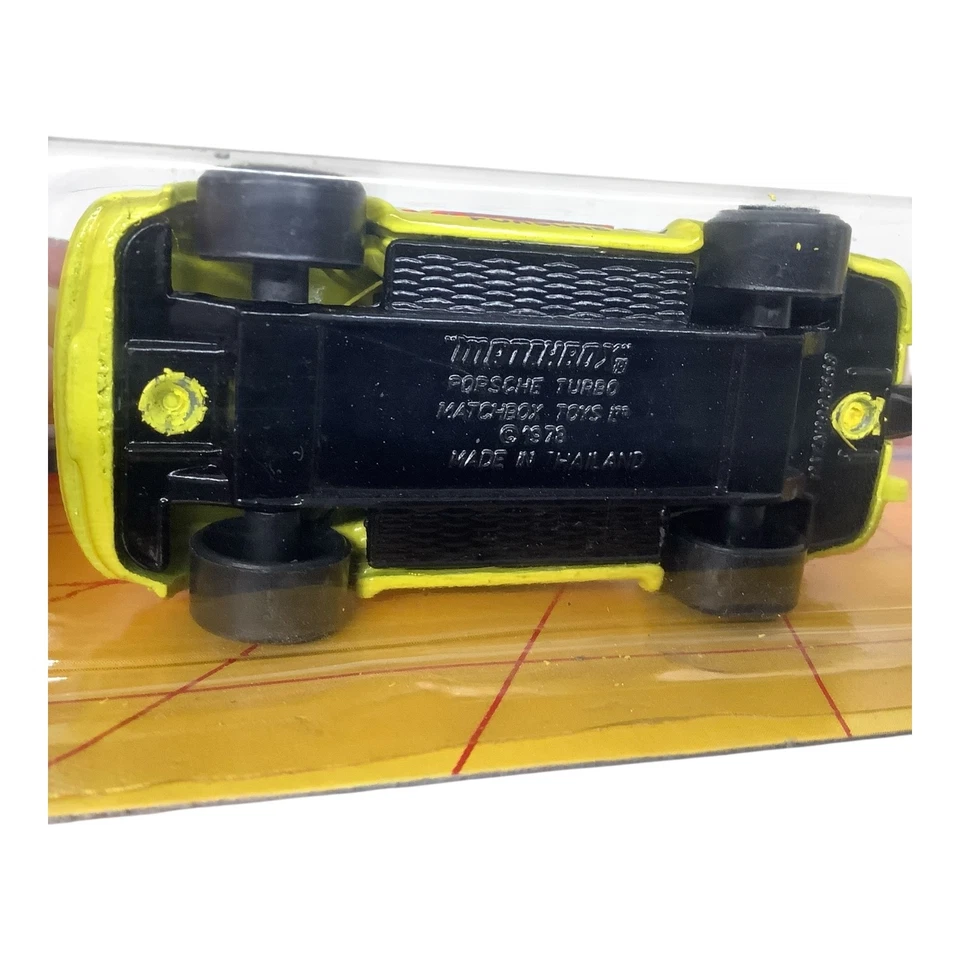 Matchbox TP 122 Porsche Turbo & Glider Transporter versión amarilla dos paquetes 1989 Foto 3 de 4