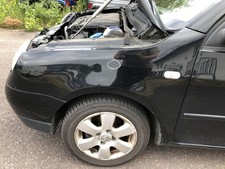 VW Lupo 6X Kotflügel links Fahrerseite Seitenwand L041 Brillantschwarz
