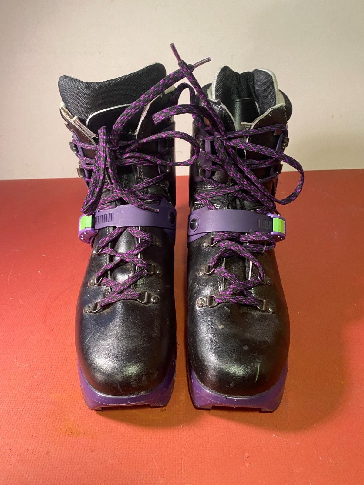 SALOMON Scarponi da sci di fondo nordico ALPINA NNN BC in pelle anni 80 EUR 47