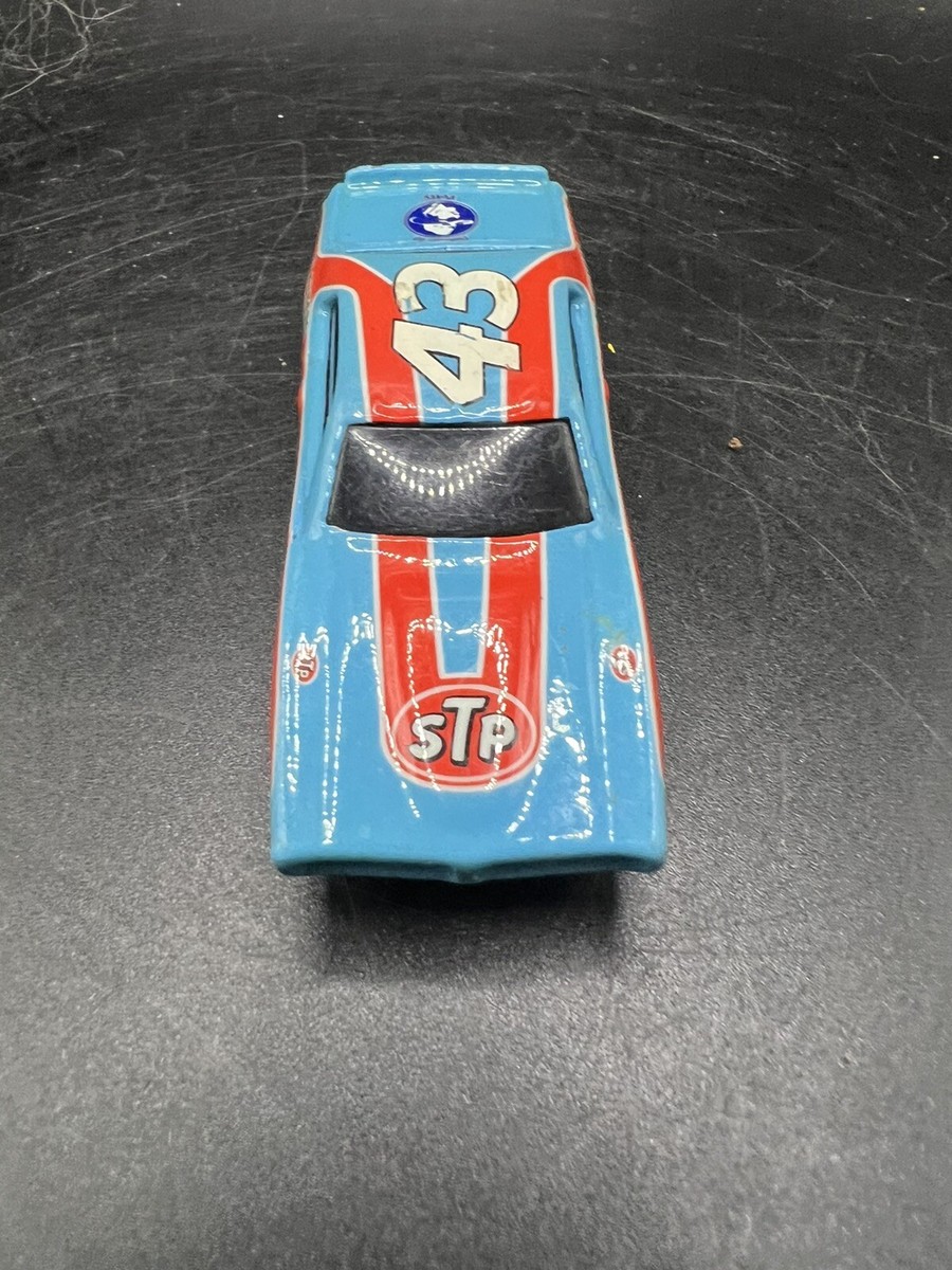 リチャード・ペティ サイン入り Historical Series 43 模型 リチャード・ペティ サイン入り Historical Series 43 模型