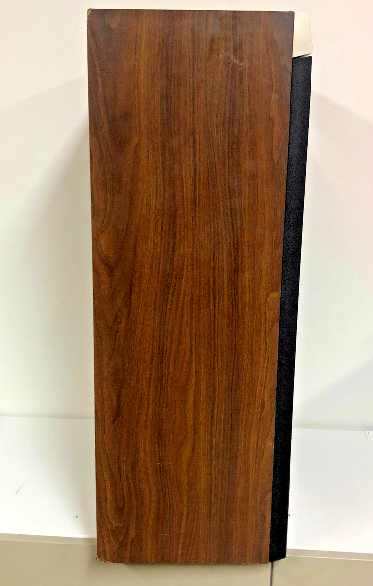 Single Acoustic Pioneer CS-803 Vintage Speaker with Grill Cover