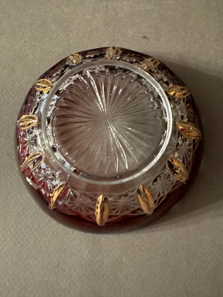 EAPG RUBY STAINED GOLD TRIM ANTIQUE GLASS TIDBIT BOWL CANDY NUT DISH ASHTRAY - Image 4 of 4