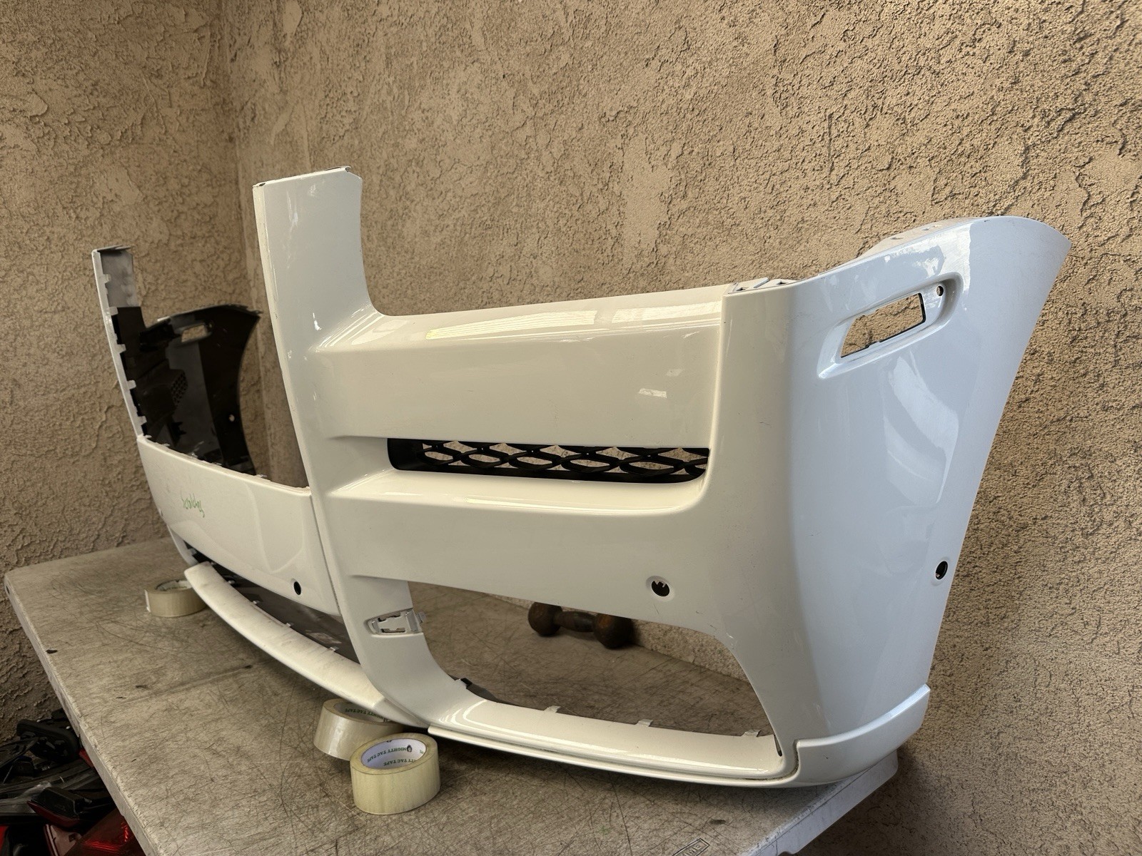2019 2020 2021 2022 2023 2024 ROLLS-ROYCE CULLINAN RR31 FRONT BUMPER COVER OEM