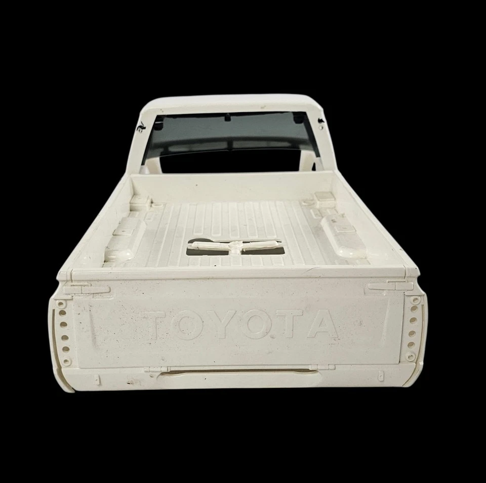2007 Tamiya 1/10 Toyota Truck Body Shell Only RC Model 58397 Whote Plastic READ⬇ - Image 2 of 4
