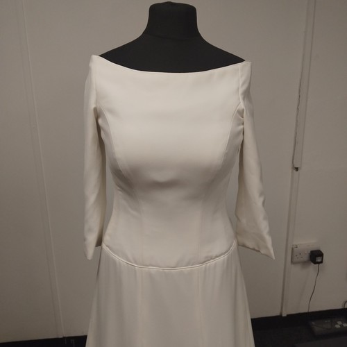 Vintage Style Bateau Neckline White Ivory Wedding Dress UK Size 8 ? Royal Style - Picture 2 of 22