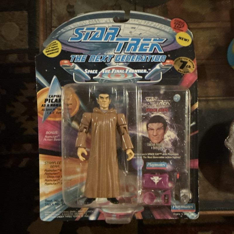 Playmates Toys Star Trek The Next Generation Captain Picard Action Figure