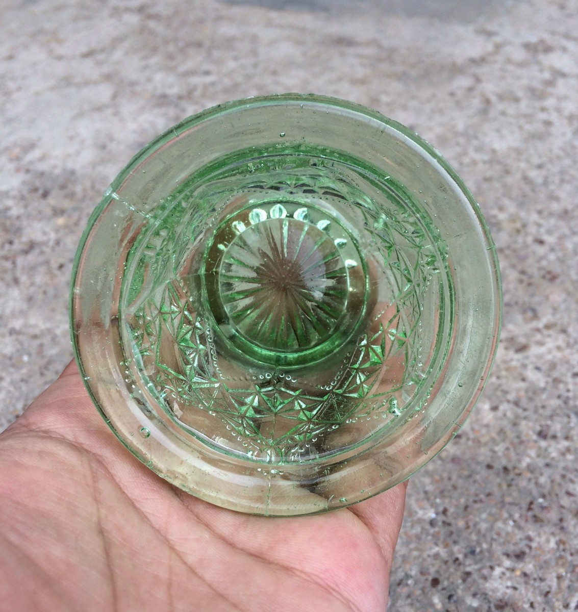 s新品SARGASSO GLASS BOWL | green VINTAGE Vintage Green Glass