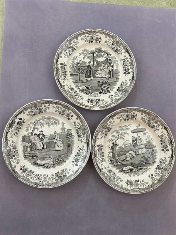 3 Montereau Louis Lebeuf Porcelain Opaque Plates, 19th century