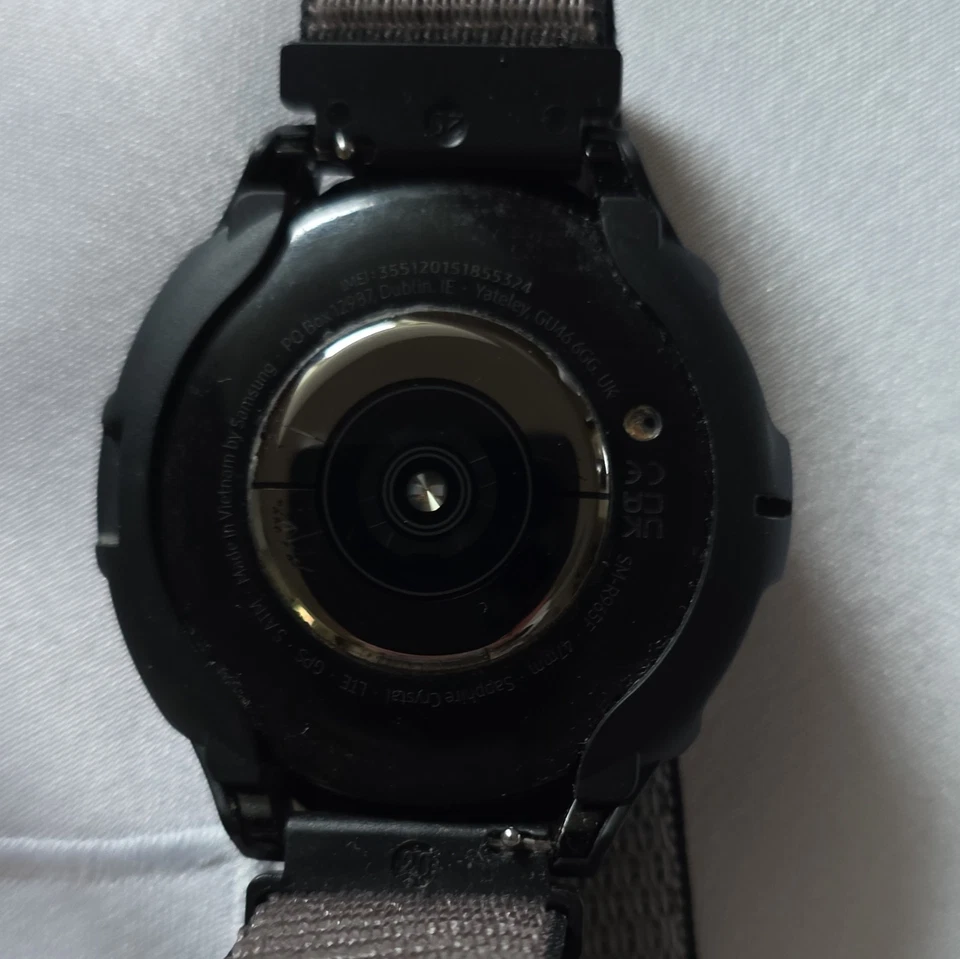 Samsung Galaxy Watch 6 · 47 mm · LTE, Foto 2 von 3