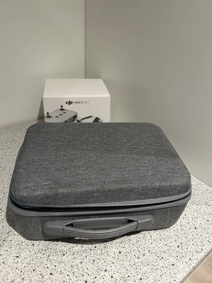 DJI Mini 3 Pro Drone con fotocamera con DJI RC  - Immagine 3 di 4