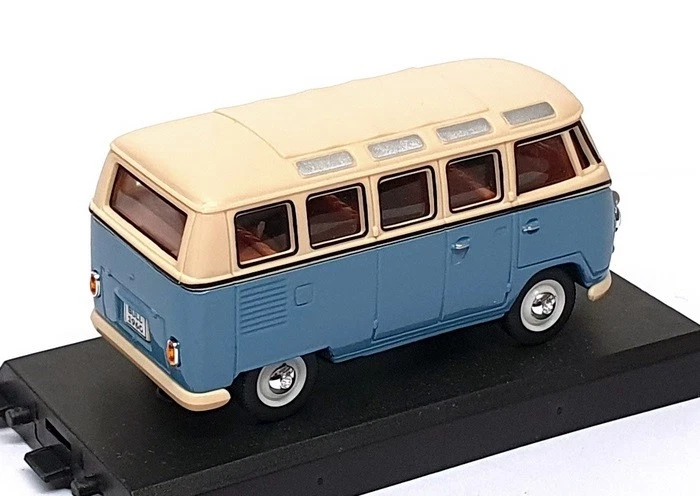 Cararama 1/43 Scale CARA03 - VW Volkswagen Microbus - Lt. Blue/Cream - Image 2 of 4