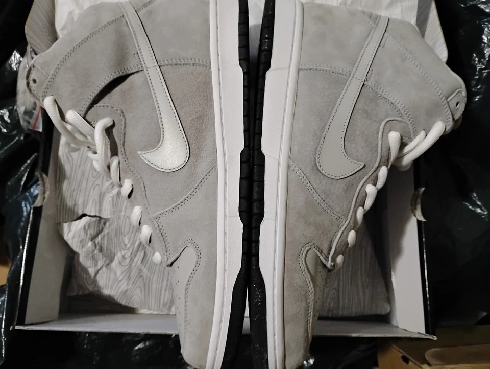 NEW Nike Dunk High Pro SB Pee Wee Herman sz 11 Gray 305050-004 Skate Shoe 2007 - Image 3 of 4