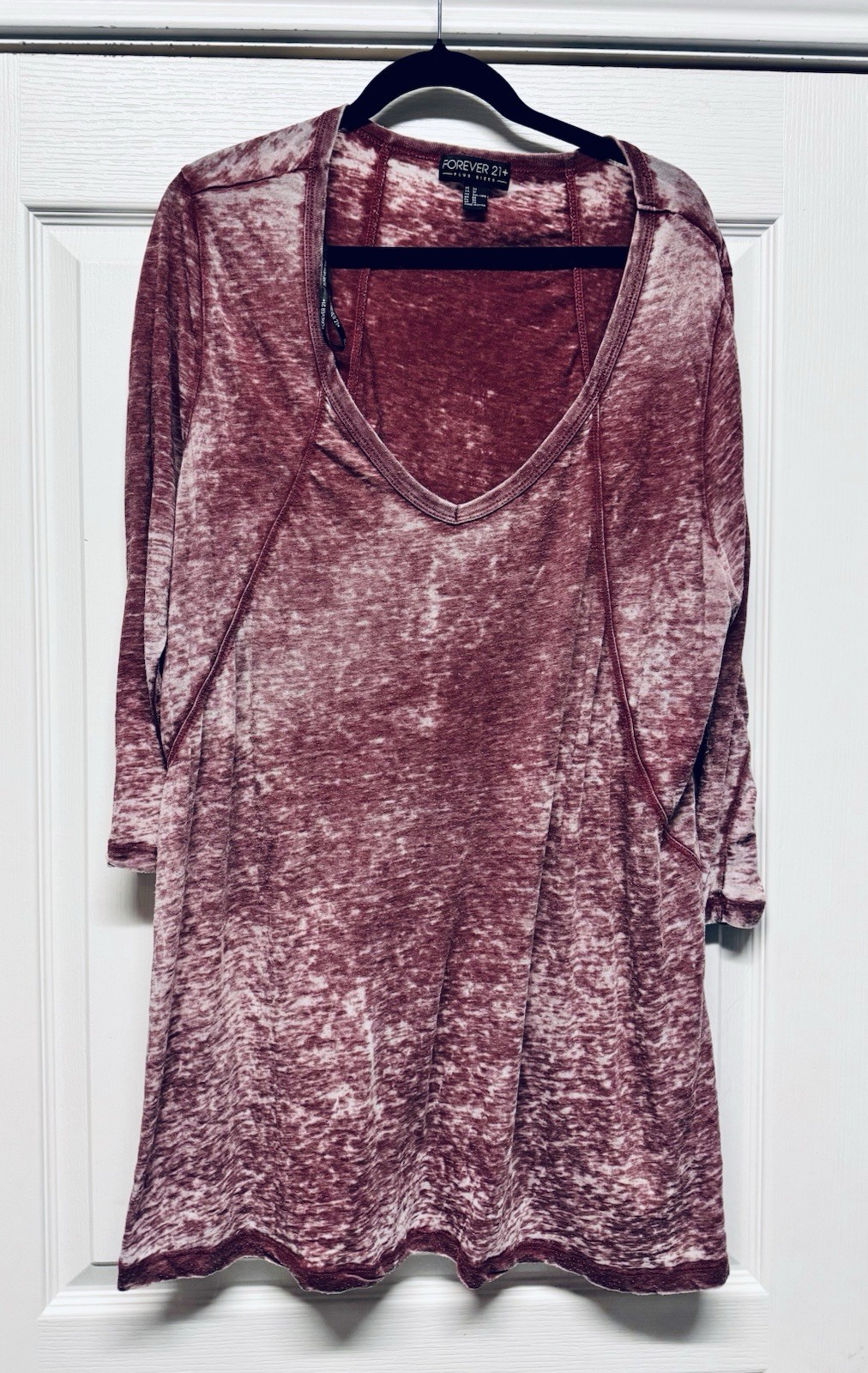Forever 21  Burgundy Burn Out Plus Size T-Shirt Tunic 3/4 Sleeve 3X