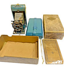 BLUEISH GREEN SERIES III VANITY KODAK ART DECO CAMERA, CASE, MANUAL BOX