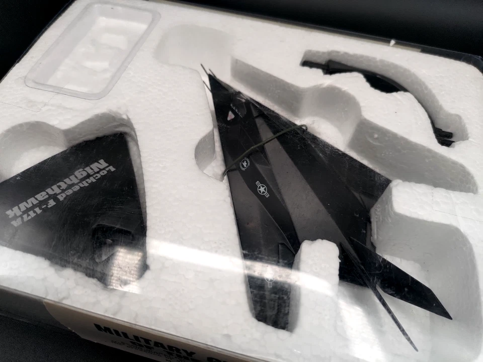 Lockheed F-117A Nighthawk 1:144 Scale Military Airplane - Atlas Editions - NEW - Image 2 of 4