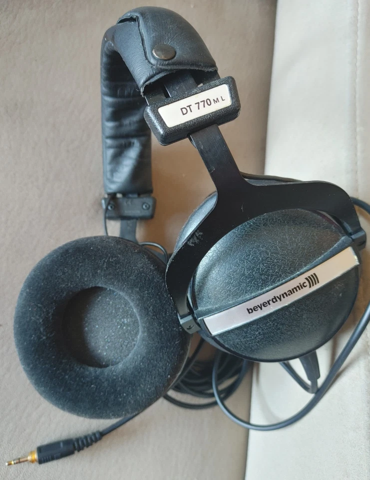 Beyerdynamic DT-770M Studio Headphones (80 Ohm) Volume Control working so and so - Imagen 2 de 4