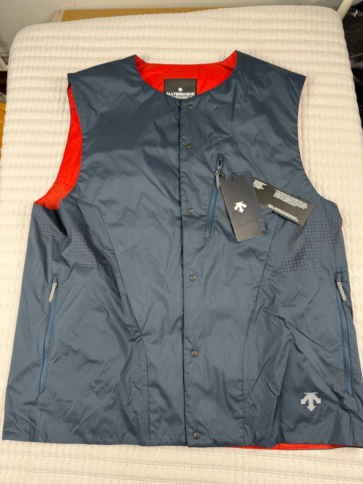 DESCENTE ALLTERRAIN LIGHT INSULATION VEST SIZE XL