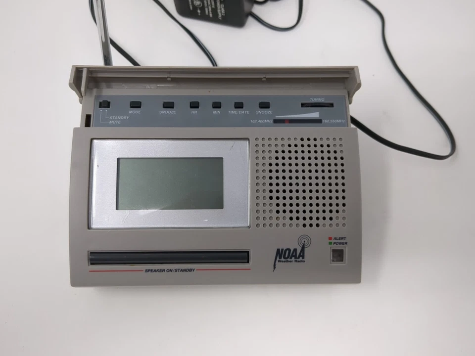 NOAA Emergency Weather Radio Alert Monitor Oregon Scientific WR3000 All Hazards - Image 2 of 4