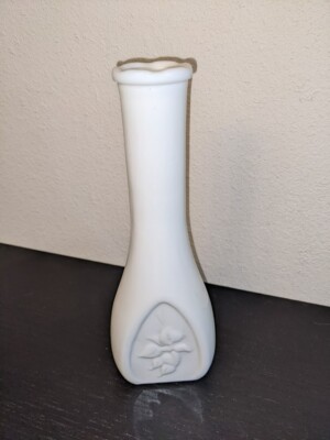 Unique Vintage 8-3/4  Milk Glass Bud Vase w/ Embossed Flower On Flat Side VGC
