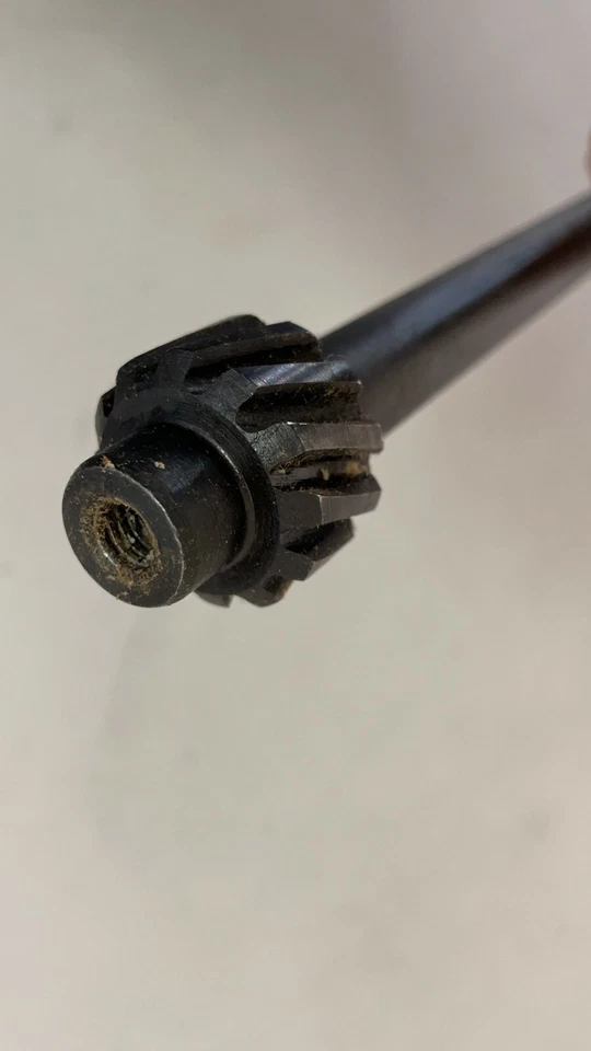 MTD 738-0919B Huskee Troy-Bilt Yard Man Eje de dirección Viene con el buje Foto 2 de 3