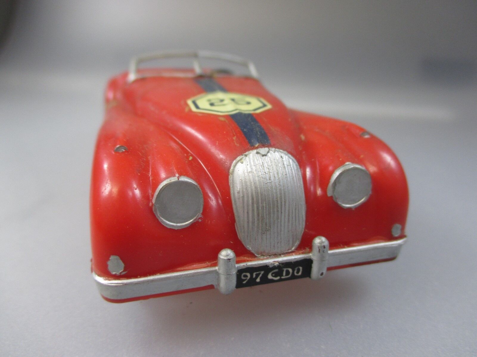 Monogram/revell/aurora/jo-han: jaguar xk cabriolet, 1:3 scale (2, vintage