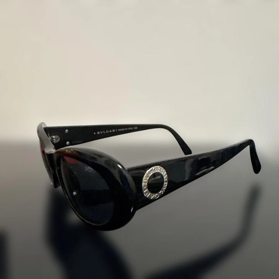 GAFAS DE SOL USADAS BVLGARI NEGRAS OVERSIZE Foto 2 de 4