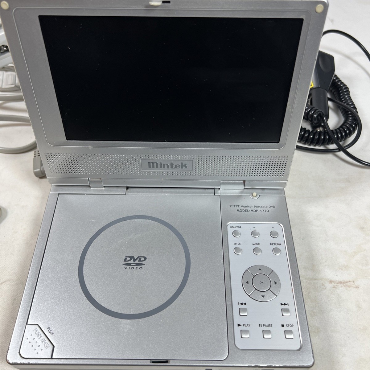 Mintek MDP-1770 Portable DVD Player (7.5