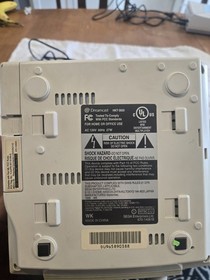 Sega Dreamcast White Game Console Bundle with Controller and Games VMU Memory