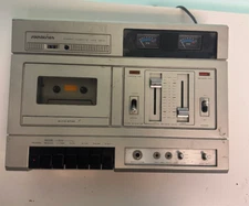 Soundesign 495 Stereo Cassette Tape Deck Vintage Audio Player Recorder
