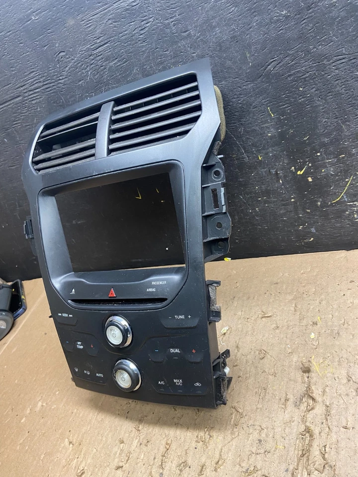 Ford Explorer 2014 a 2015 radio control de clima embellecedor bisel panel fabricante original t8966 DG Foto 2 de 4