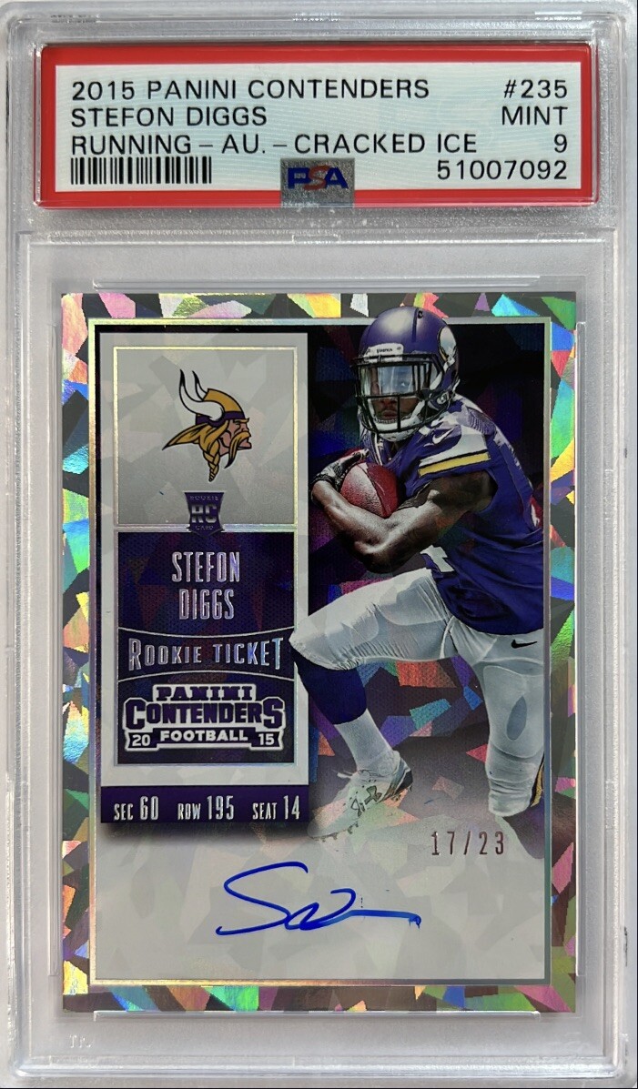 Stefon Diggs Panini Contenders #235 Running-Autograph-Cracked Ice